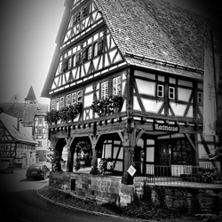 Schwarz-Weiß